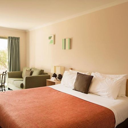 Rose Garden Motel Geelong Bagian luar foto