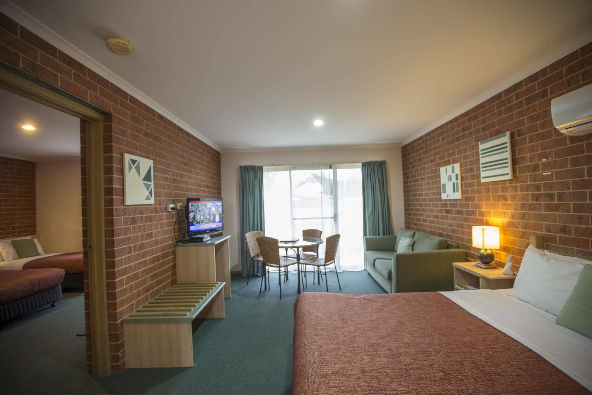 Rose Garden Motel Geelong Bagian luar foto